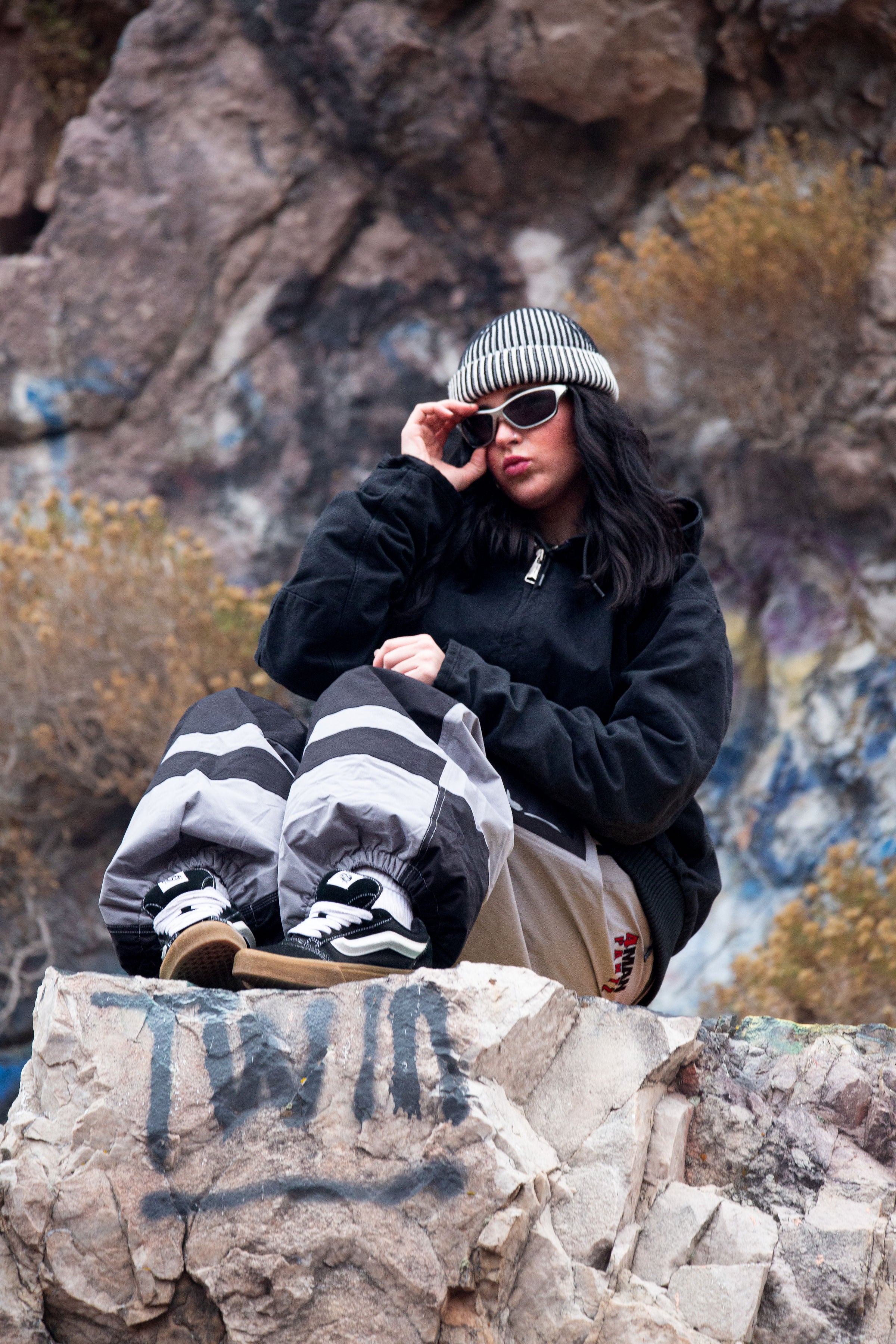 V1 Double Knee - Grey/Black